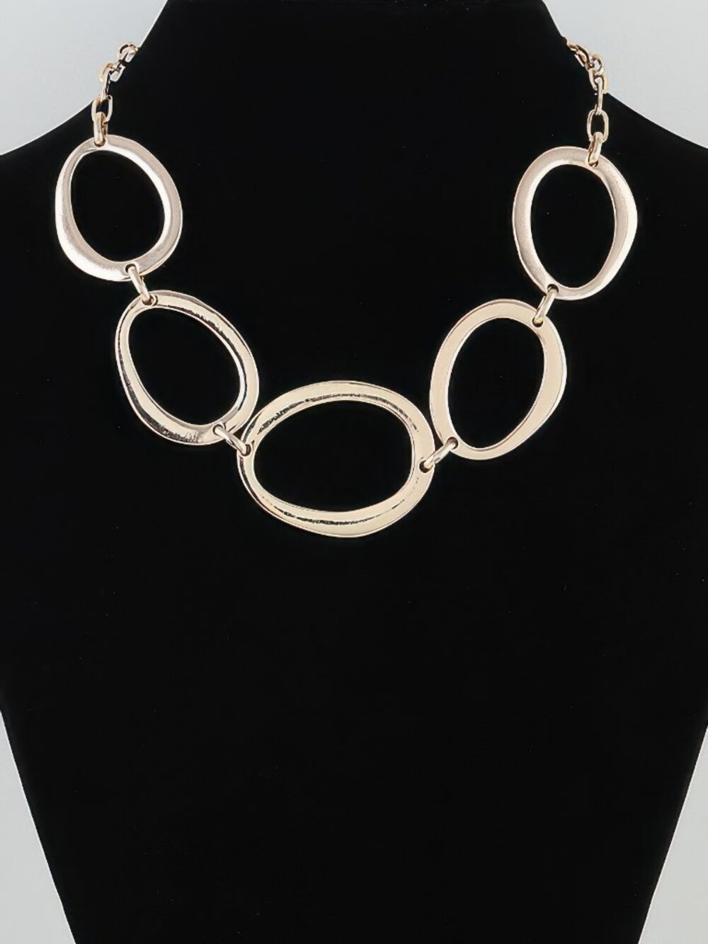 Polished Statement Chain Necklace